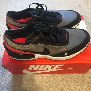 New Nike Waffle One Gym shoes Sneakers Sz 6y